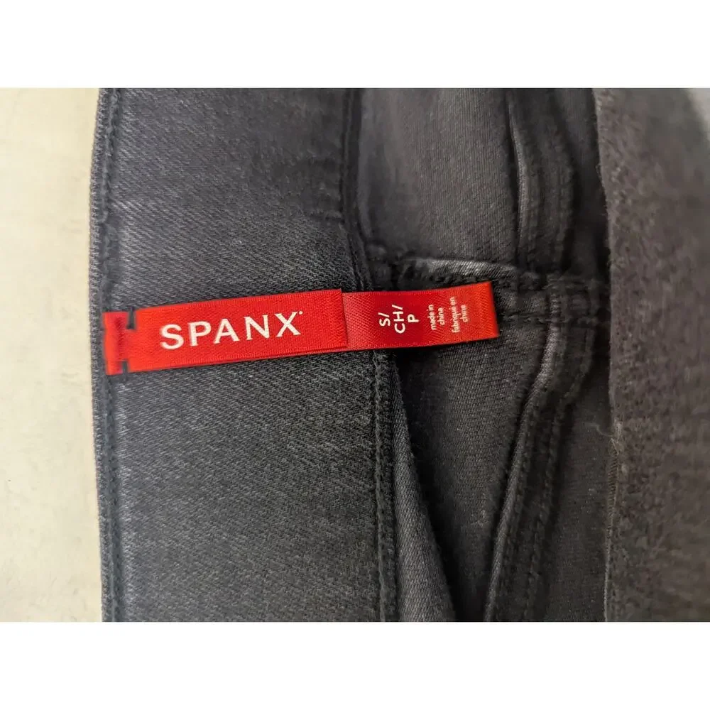 SPANX Ankle Skinny Jeans Size Small Black Slimming Denim Minimalist Casual